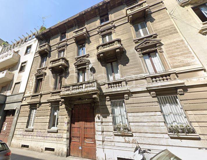 appartamento in vendita a Milano in zona Sempione