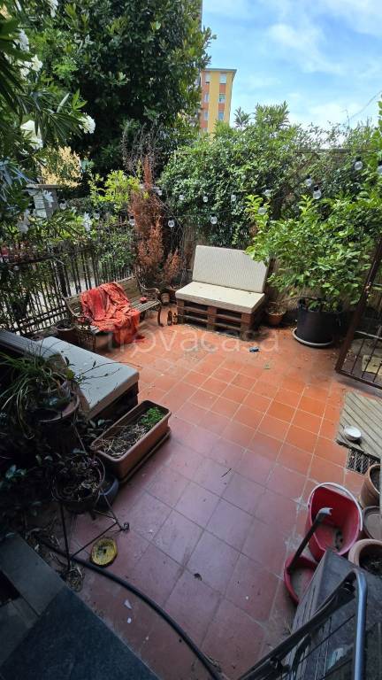 appartamento in vendita a Milano in zona Baggio