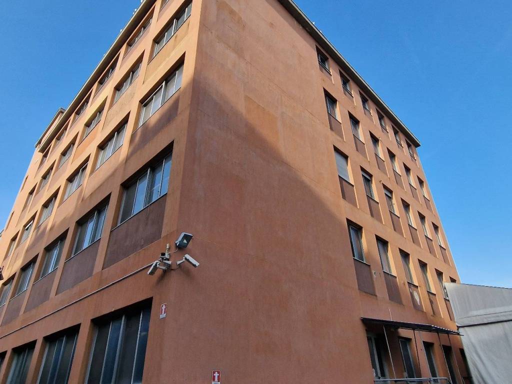 ufficio in vendita a Milano in zona Crescenzago