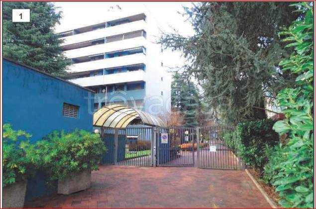 appartamento in vendita a Milano in zona Quarto Cagnino