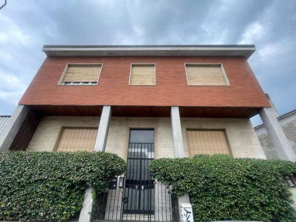 intera palazzina in vendita a Milano