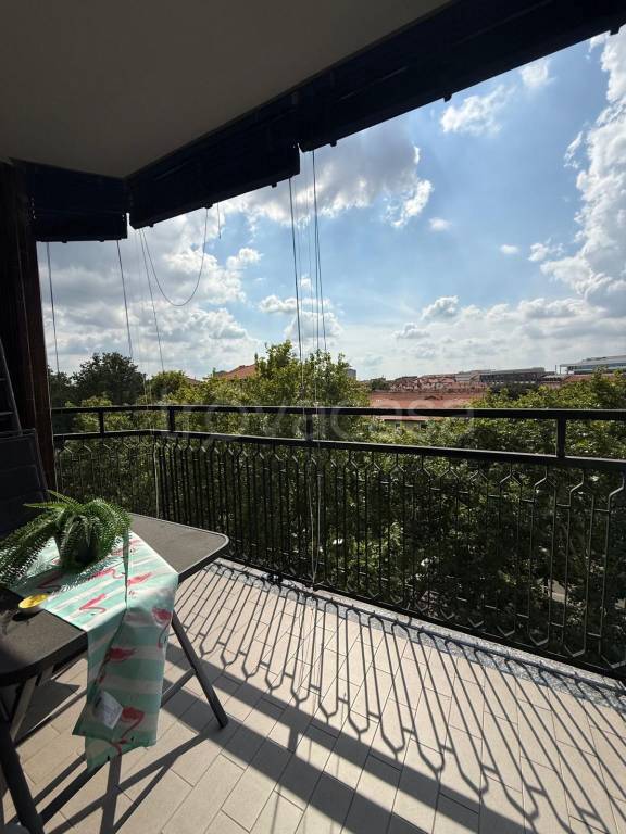 appartamento in vendita a Milano in zona Corvetto