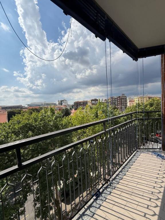 appartamento in vendita a Milano in zona Corvetto
