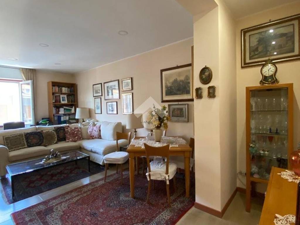 appartamento in vendita a Milano in zona Porta Venezia