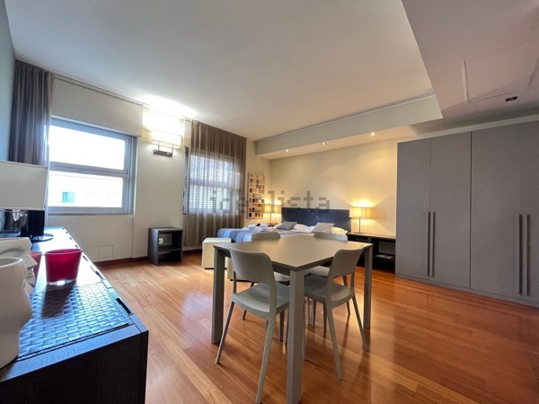 appartamento in vendita a Milano in zona Centro Direzionale