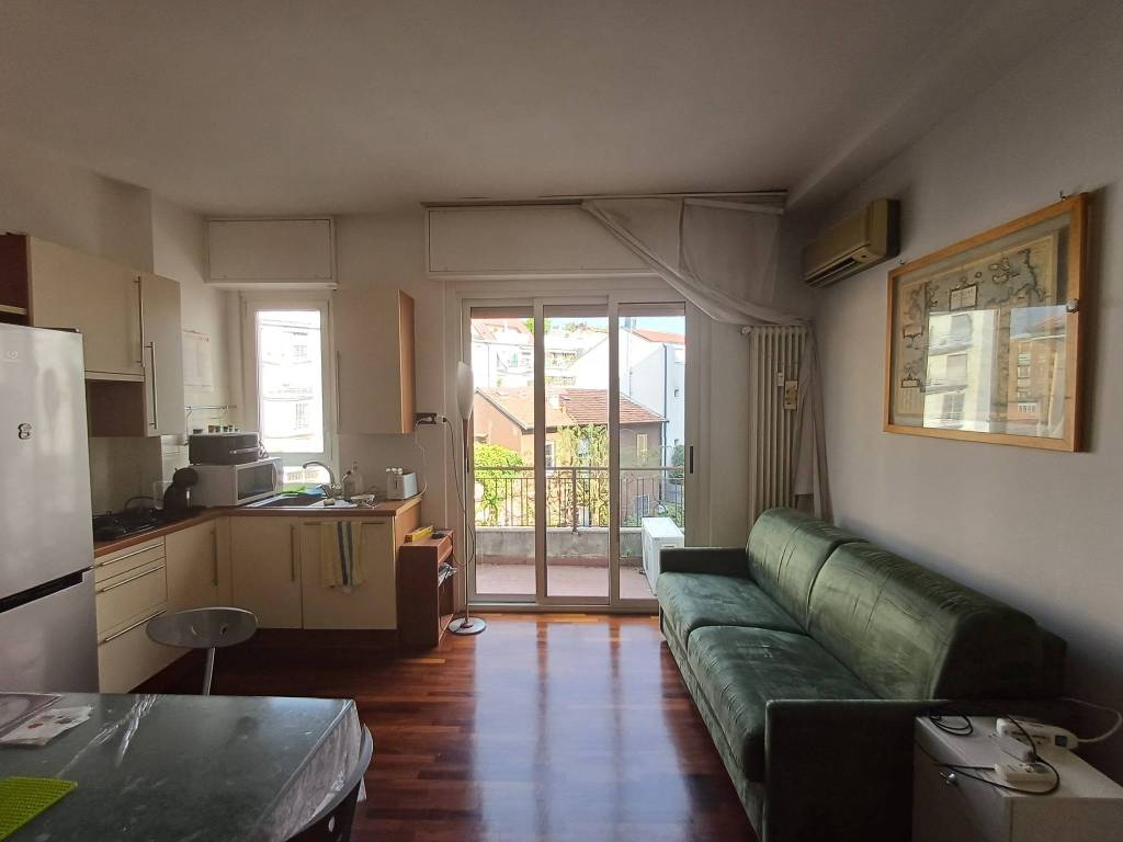 appartamento in vendita a Milano in zona Vigentino