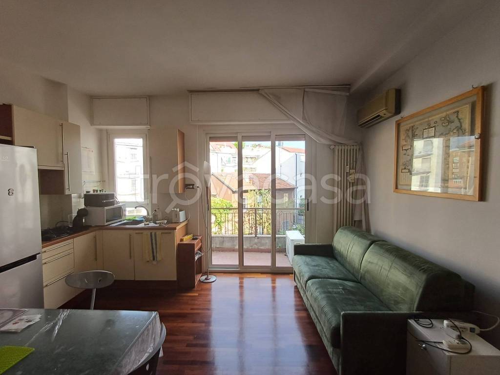 appartamento in vendita a Milano in zona Vigentino