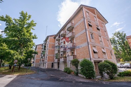 appartamento in vendita a Milano in zona Gallaratese
