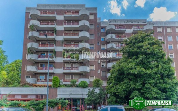 appartamento in vendita a Milano in zona Segnano