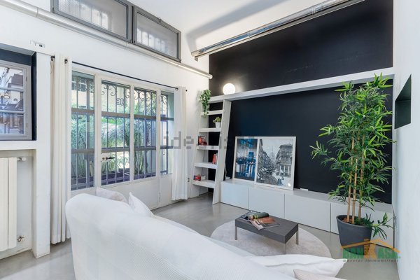 appartamento in vendita a Milano in zona Isola