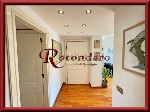 appartamento in vendita a Milano in zona Lorenteggio
