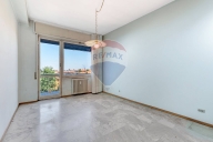 appartamento in vendita a Milano in zona Baggio