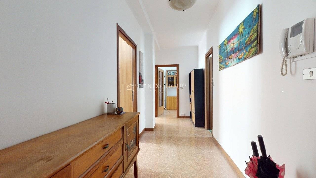 appartamento in vendita a Milano in zona Rottole