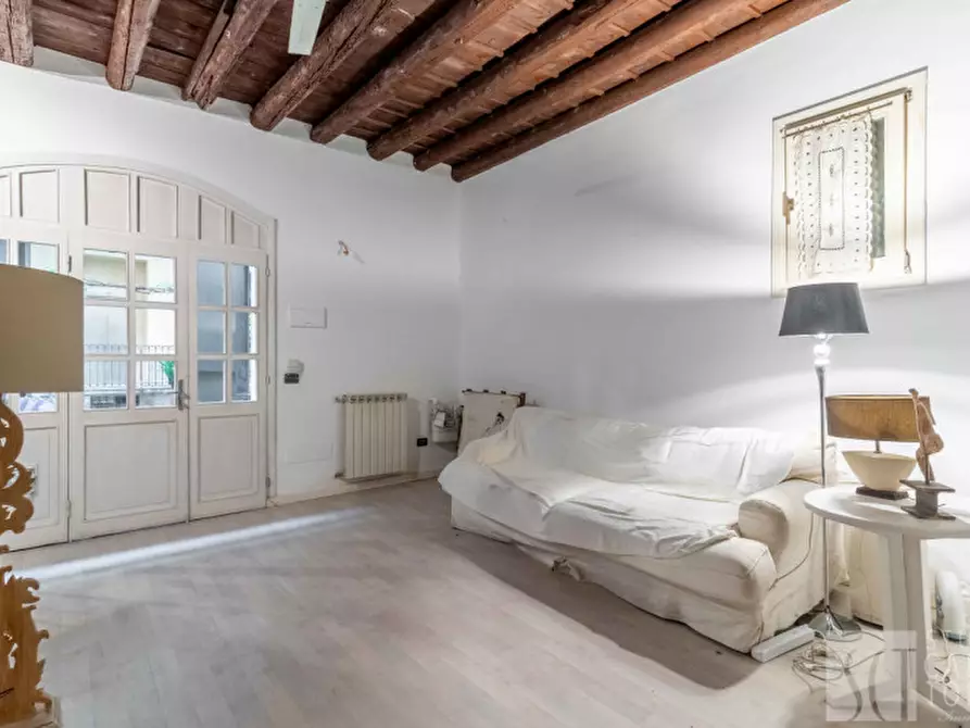 appartamento in vendita a Milano in zona Porta Genova