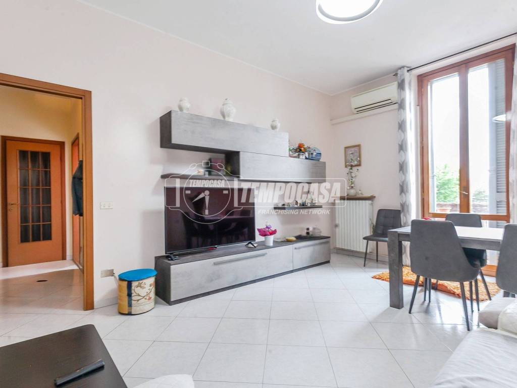 appartamento in vendita a Milano in zona Dergano