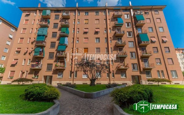 appartamento in vendita a Milano in zona Segnano