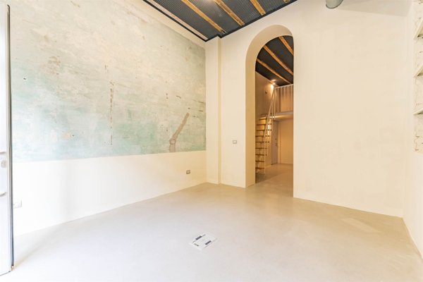 ufficio in vendita a Milano in zona Loreto