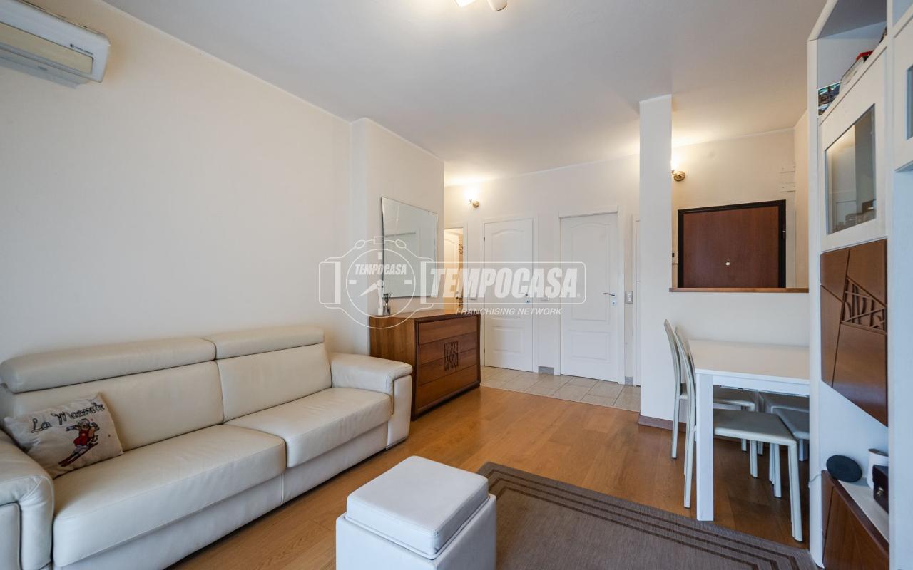 appartamento in vendita a Milano in zona Morivione