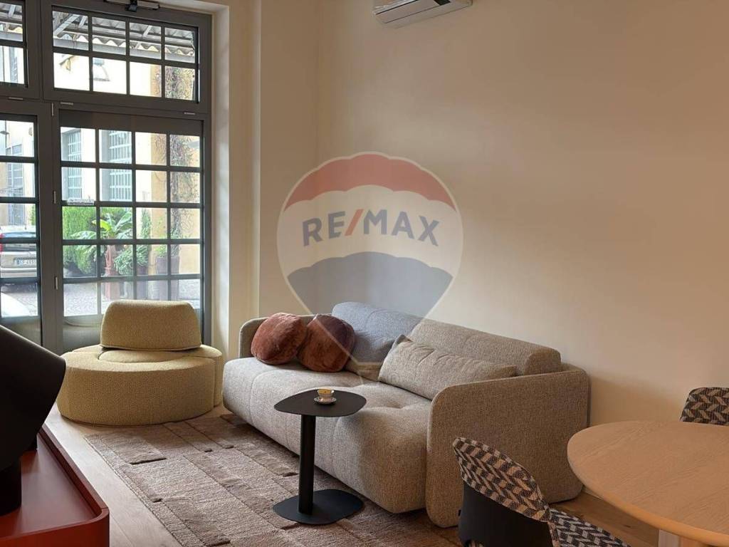 appartamento in vendita a Milano in zona Sempione