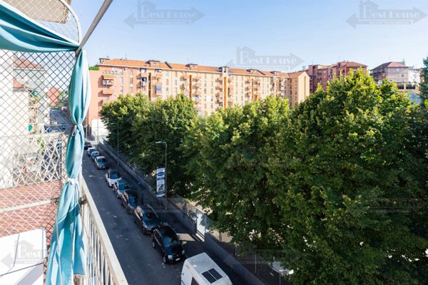 appartamento in vendita a Milano in zona Rottole