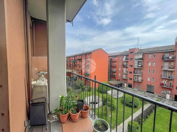 appartamento in vendita a Milano in zona Affori