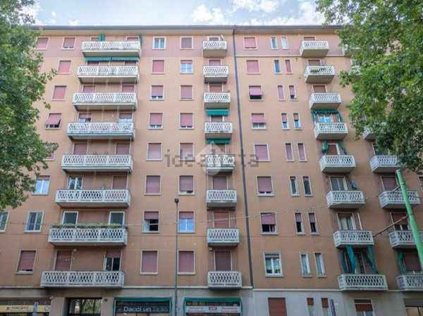 appartamento in vendita a Milano in zona Prato Centenaro