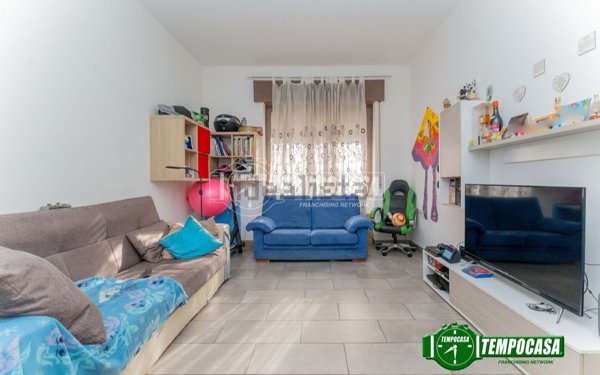 appartamento in vendita a Milano in zona Baggio