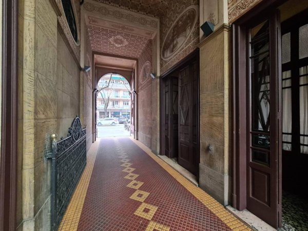 ufficio in vendita a Milano in zona Solari