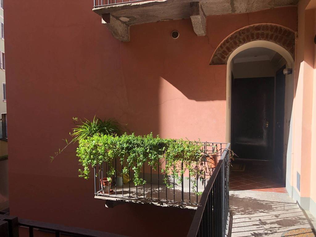 appartamento in vendita a Milano in zona Piazzale Lodi