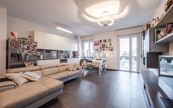 appartamento in vendita a Milano in zona Vigentino