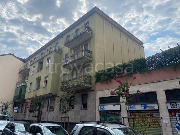 appartamento in vendita a Milano in zona Dergano