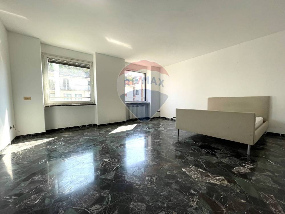 appartamento in vendita a Milano in zona Loreto