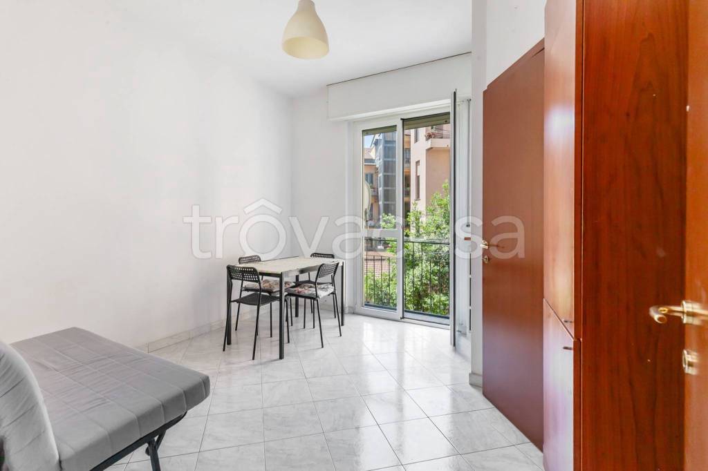 appartamento in vendita a Milano in zona Loreto