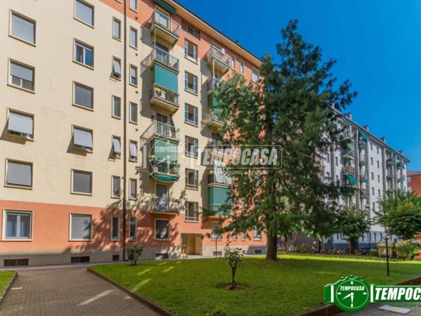 appartamento in vendita a Milano in zona Segnano