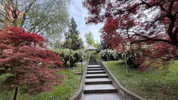 appartamento in vendita a Milano in zona Adriano