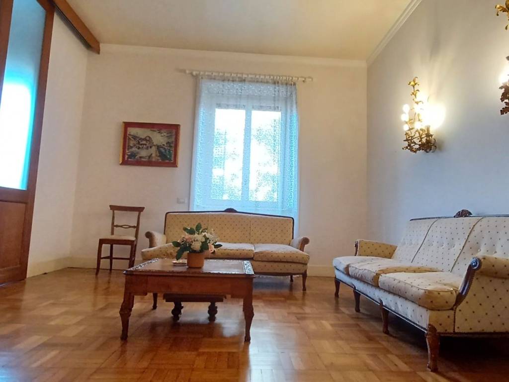 appartamento in vendita a Milano in zona Centro Direzionale