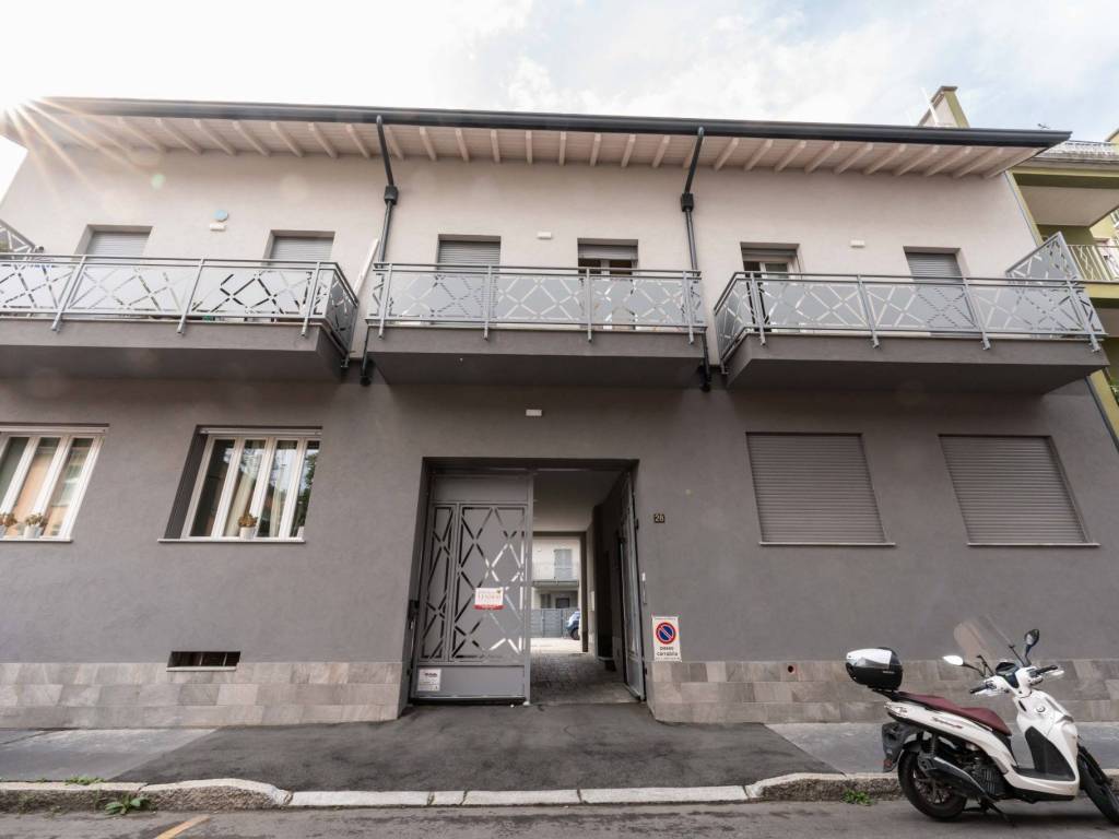 appartamento in vendita a Milano in zona Crescenzago