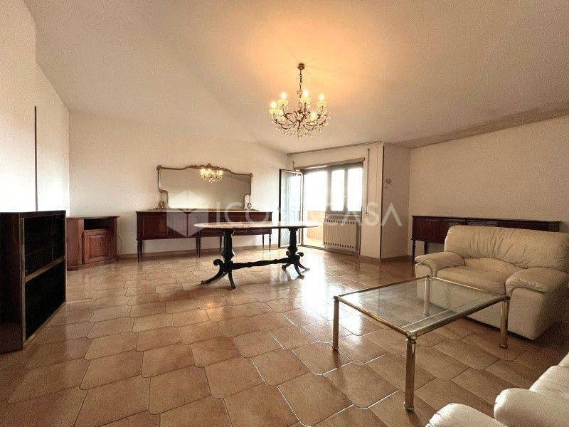 appartamento in vendita a Milano in zona Centro Direzionale
