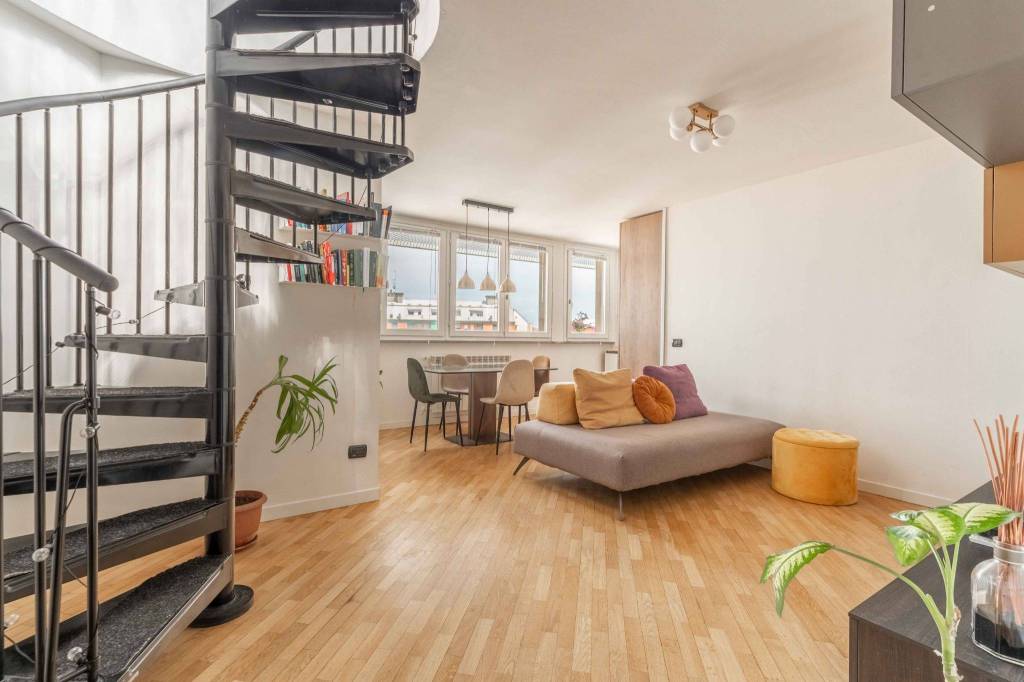 appartamento in vendita a Milano in zona Barona