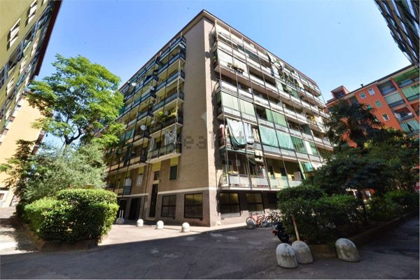 appartamento in vendita a Milano in zona Dergano