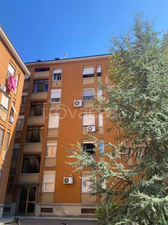 appartamento in vendita a Milano in zona Bruzzano