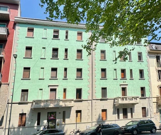 appartamento in vendita a Milano in zona Lorenteggio