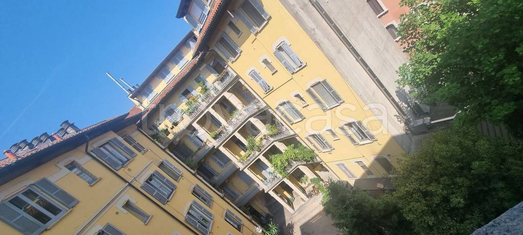 appartamento in vendita a Milano in zona Isola