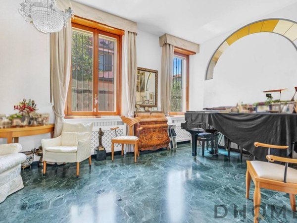 casa indipendente in vendita a Milano in zona Isola