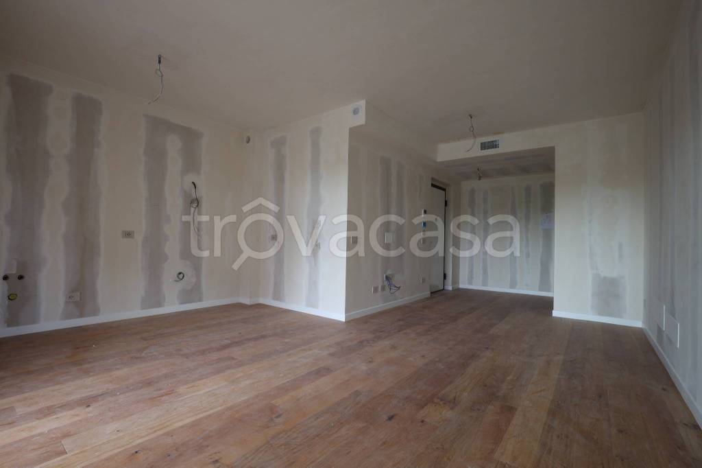 appartamento in vendita a Milano in zona Vigentino