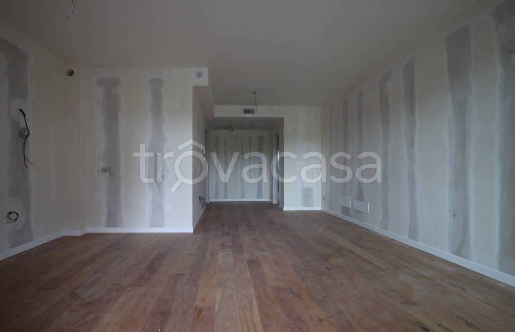 appartamento in vendita a Milano in zona Vigentino