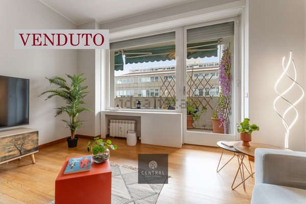 appartamento in vendita a Milano in zona Il Portello