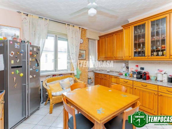 appartamento in vendita a Milano in zona Baggio