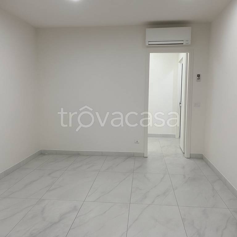 locale commerciale in vendita a Milano