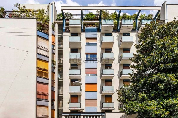 appartamento in vendita a Milano in zona Sempione